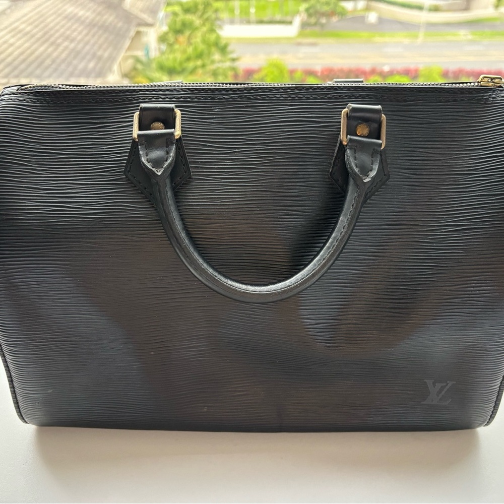 Louis Vuitton Black Epi Speedy 35